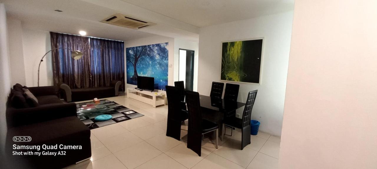 One Maxim Residence At Taragon Kuala Lumpur Kültér fotó