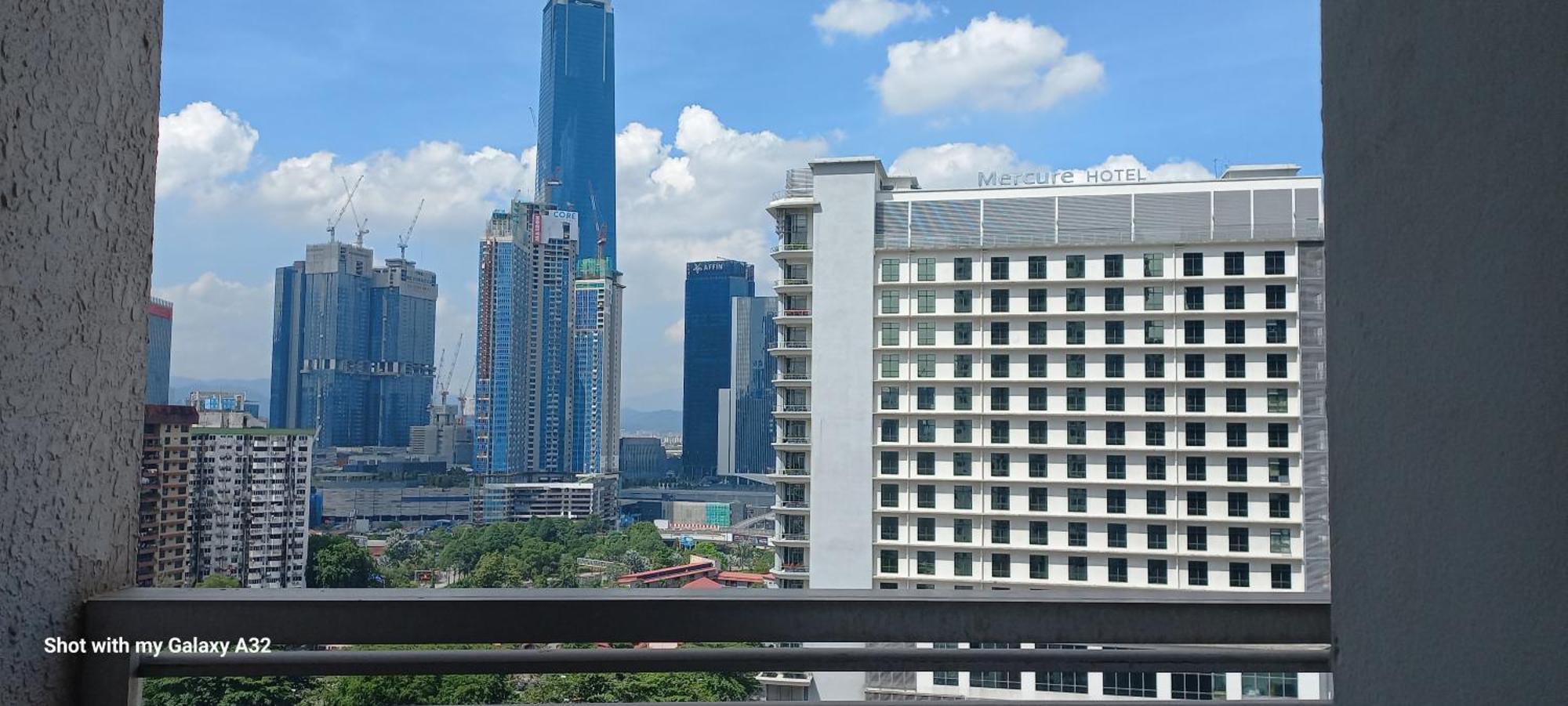 One Maxim Residence At Taragon Kuala Lumpur Kültér fotó